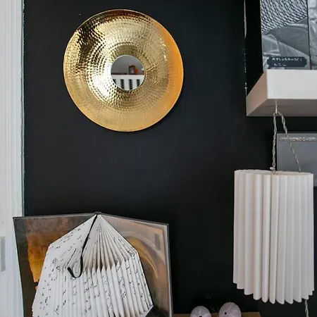 The Iris - Cosy Spacious House & Terrace Guest house Paris