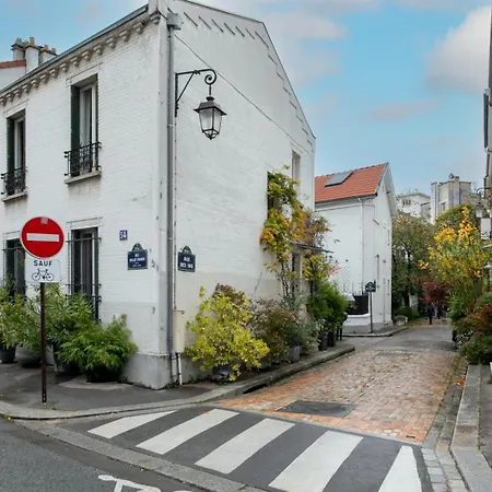 The Iris - Cosy Spacious House & Terrace 4* Paris